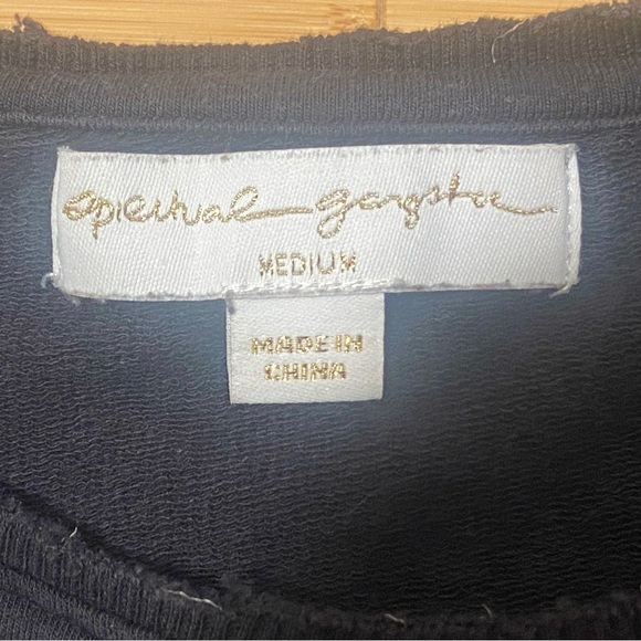 🌈 Spiritual Gangster LOVE Rainbow Cropped Sweatshirt | Medium - Picture 5 of 9